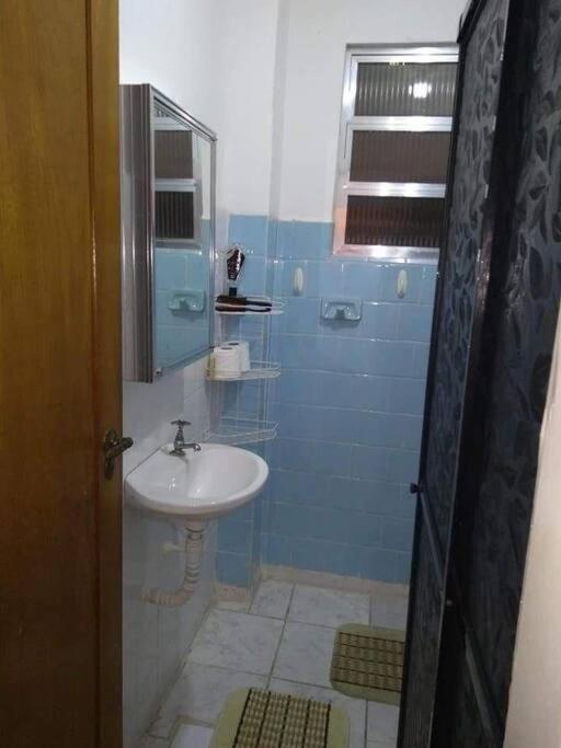 Apartment Kitnet A 20 Metros Da Praia Grande (Santos)